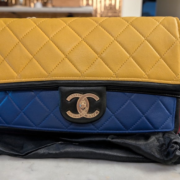 CHANEL Handbags - Chanel CC Quilted Leather In Primary Colors